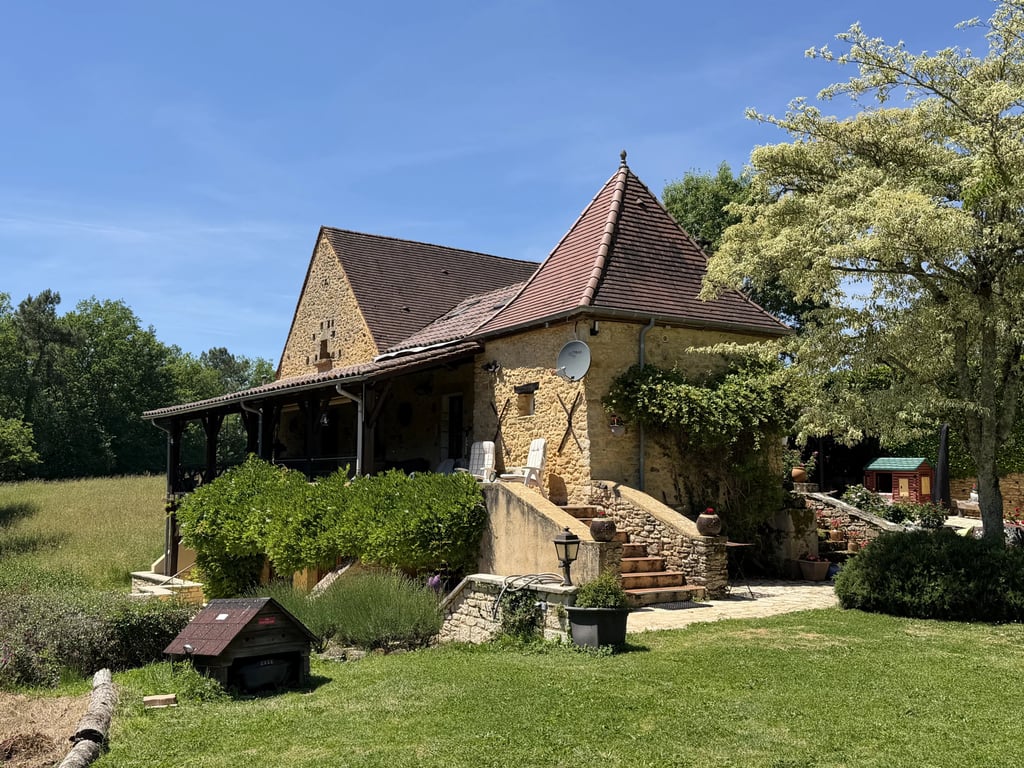 House in Doissat - Image 2
