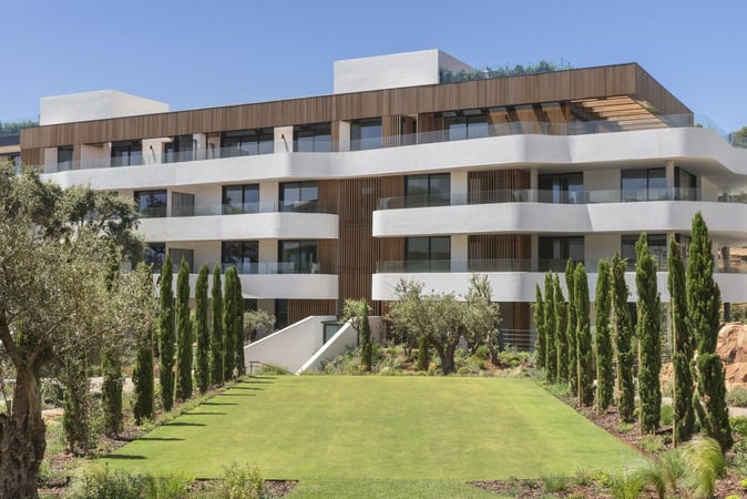 Apartment in San Roque Club - view 1