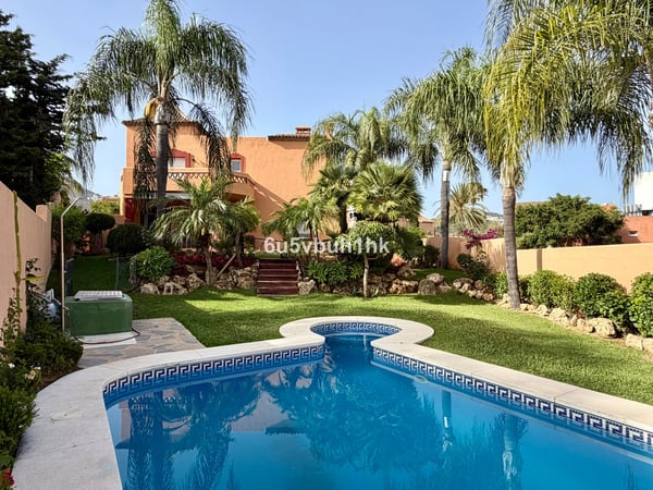 House in Marbella - view 1