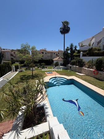 House in Marbella - view 1