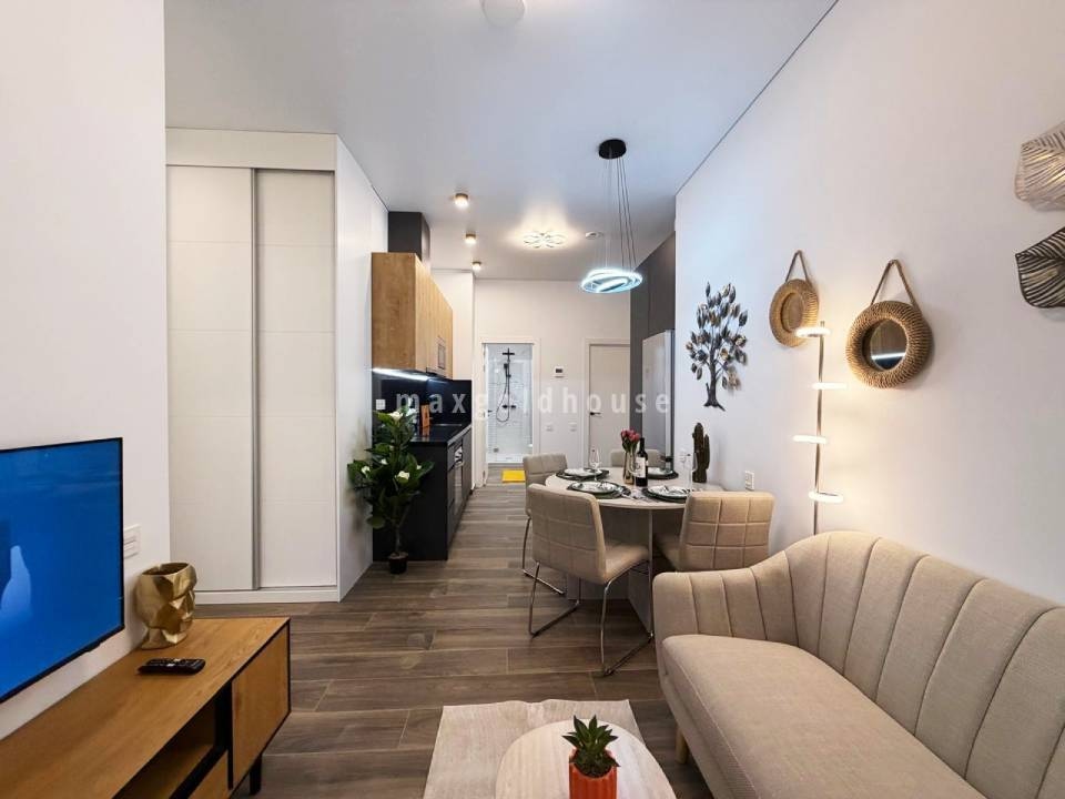Apartment in Torrevieja - Image 2