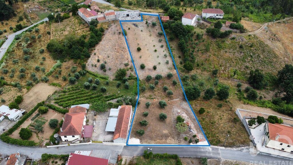 Land in Graca