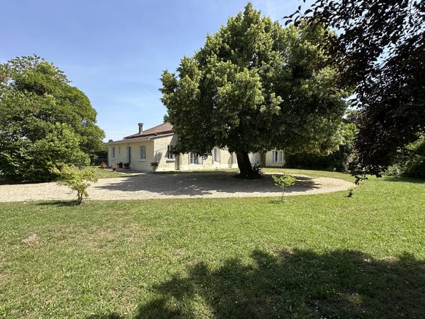 House in Montcaret - view 1