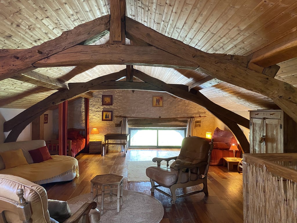 House in Saint-Matre - Image 3