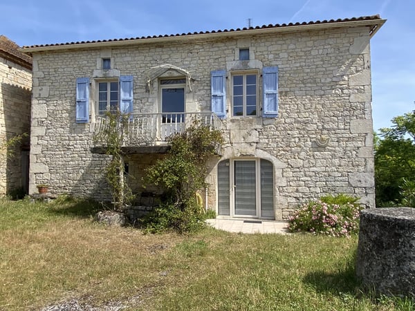 House in Saint-Matre - view 1