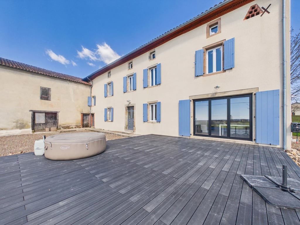 House in Monesties - Image 2