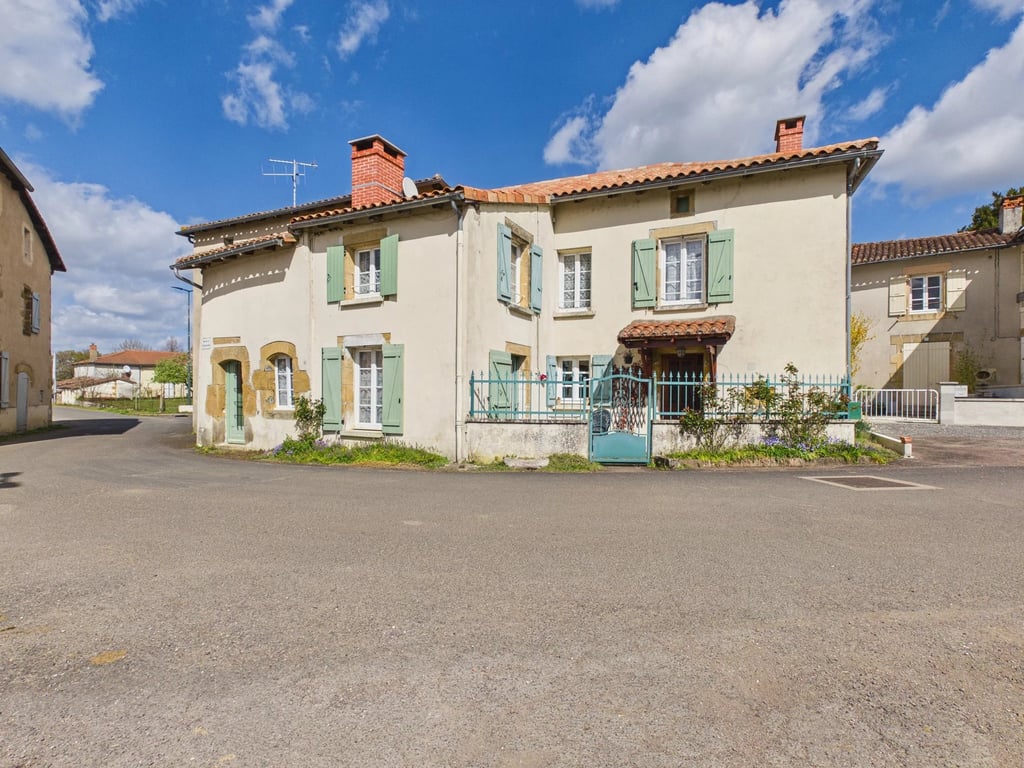 House in Pressac