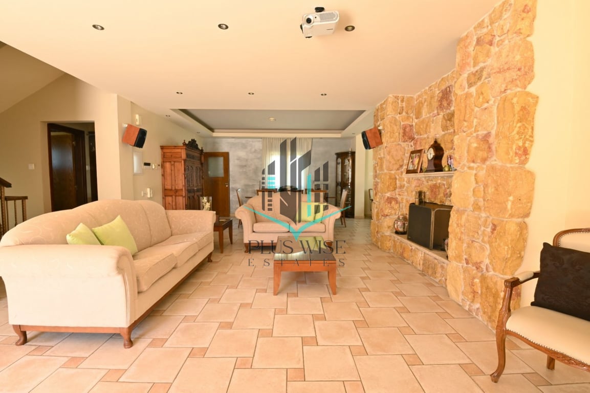 Villa in Paralimni - Image 3