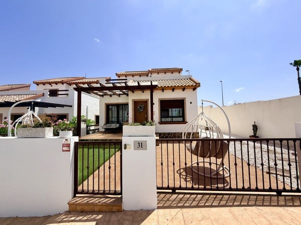 Villa in Rojales - view 1