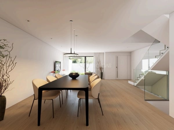 Villa in Valbom - view 1