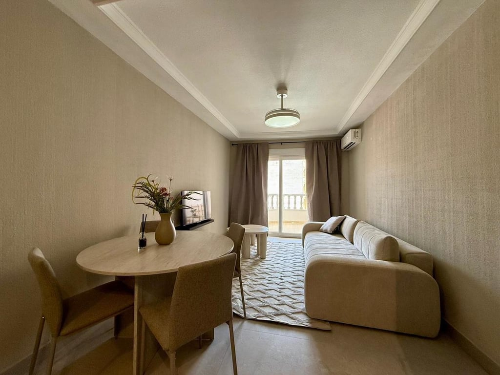 Apartment in Torrevieja - Image 2