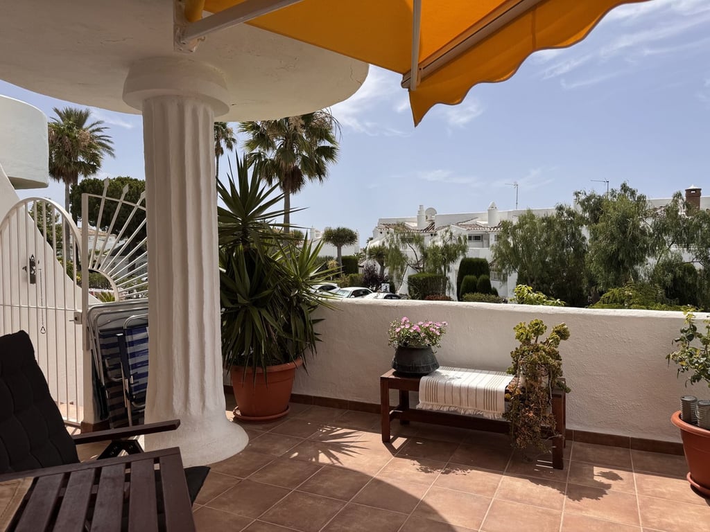 Apartment in Sitio de Calahonda - Image 3