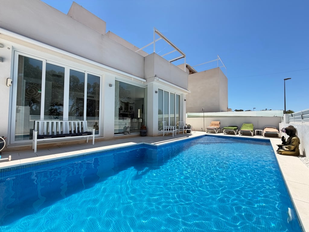 House in Mil Palmeras - Image 2