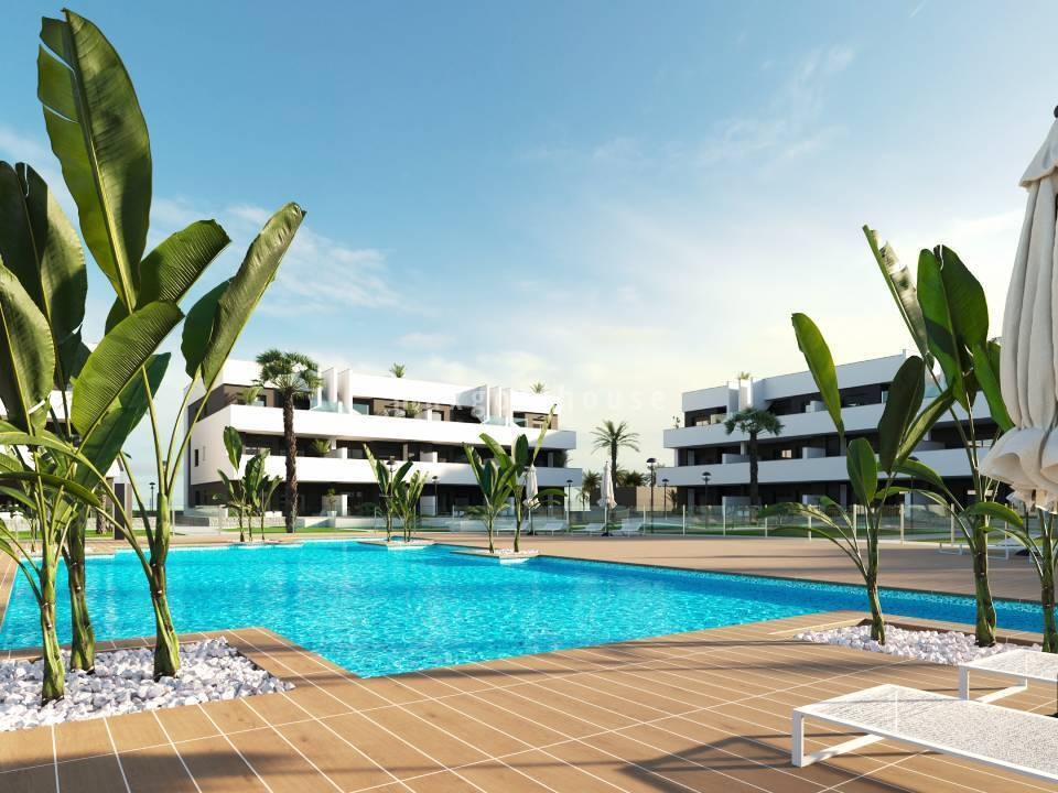 Apartment in Urbanizacion El Raso - Image 3