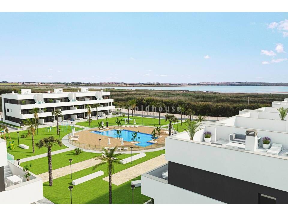 Apartment in Urbanizacion El Raso - Image 2