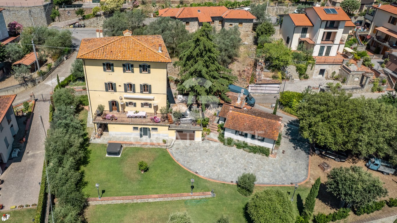 House in Castiglion Fiorentino - Image 2