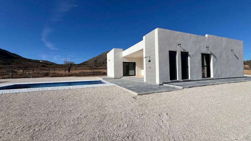 House in La Canalosa - view 1