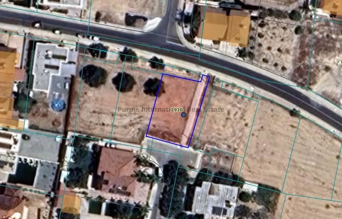 Land in Athienou - view 1