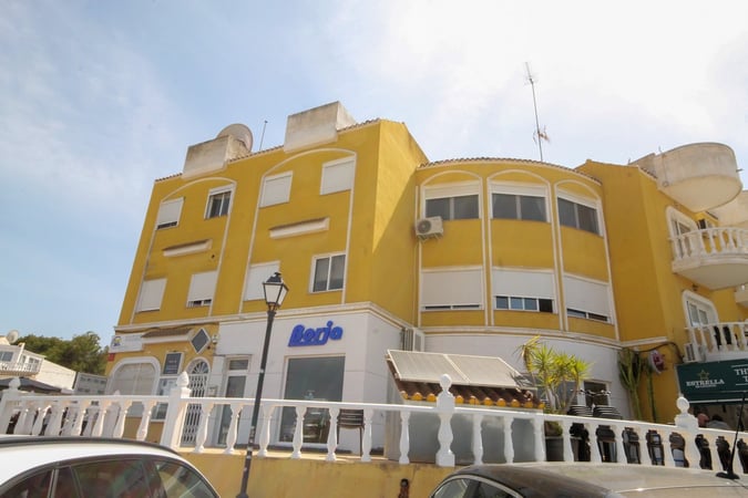 Apartment in Urbanizacion los Balcones - view 1