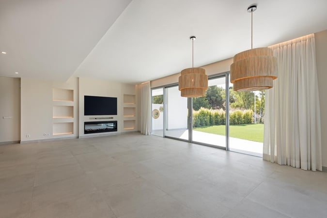 Villa in San Pedro de Alcantara - view 1