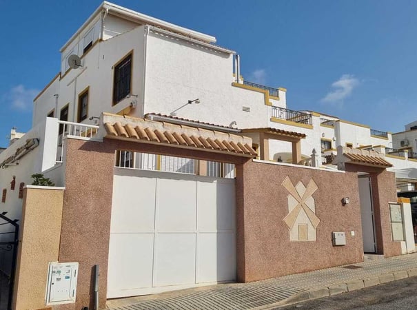 Apartment in Torrevieja - view 1