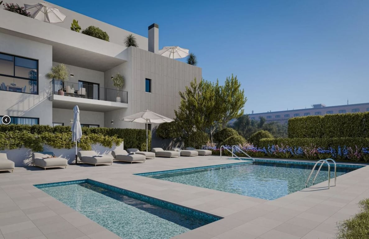 Apartment in Alhaurin de la Torre - Image 2