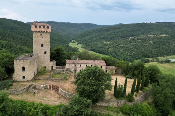 House in Passignano sul Trasimeno - view 1