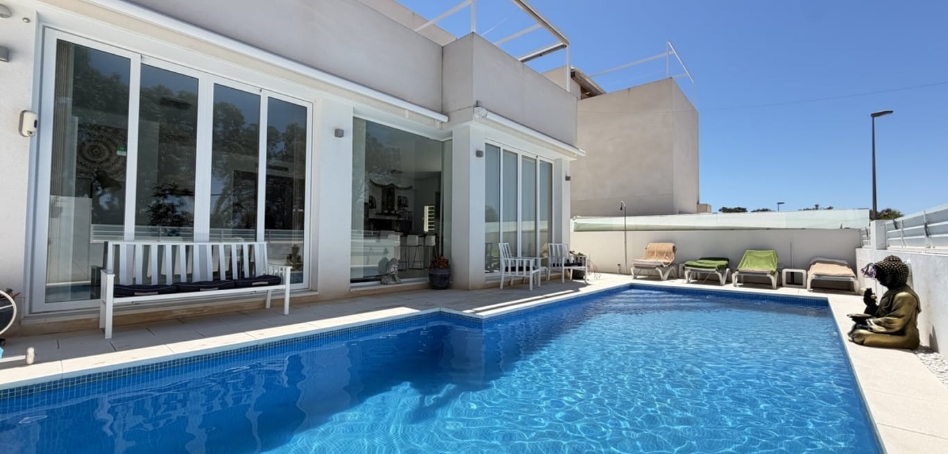 House in Mil Palmeras - Image 2