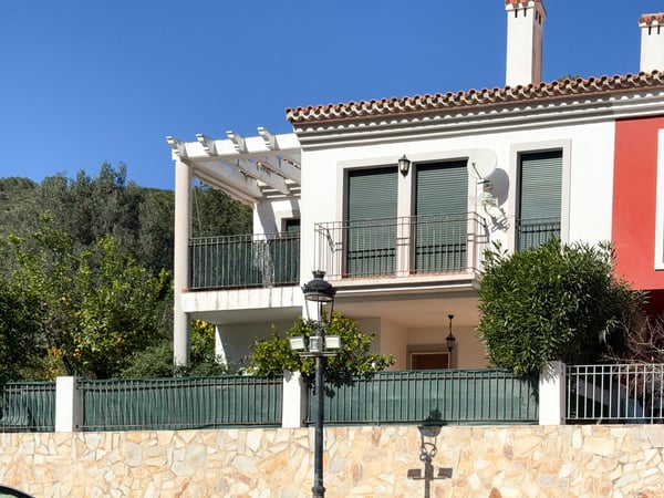 House in Llosa de Camacho - view 1