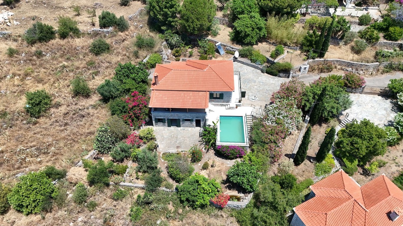 Villa in Neochori