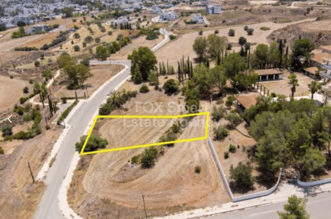 Land in Tseri - view 1