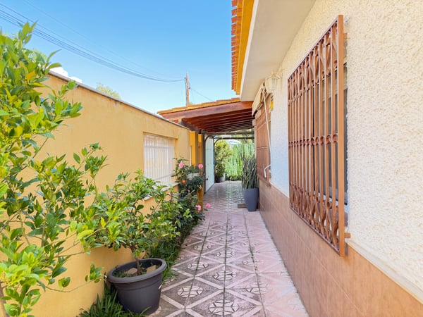 Villa in Archena - view 1