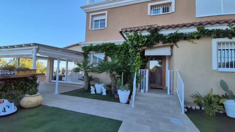 Villa in Torre-Guil - view 1