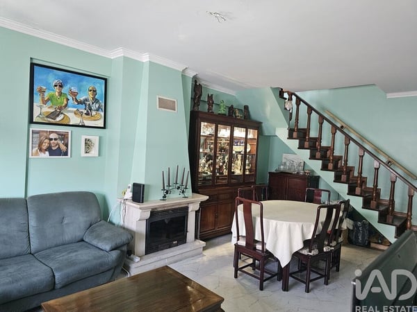 Apartment in Marrazes - view 1