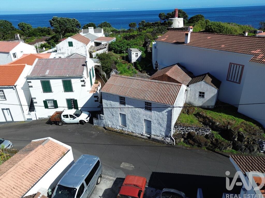 House in Ribeiras