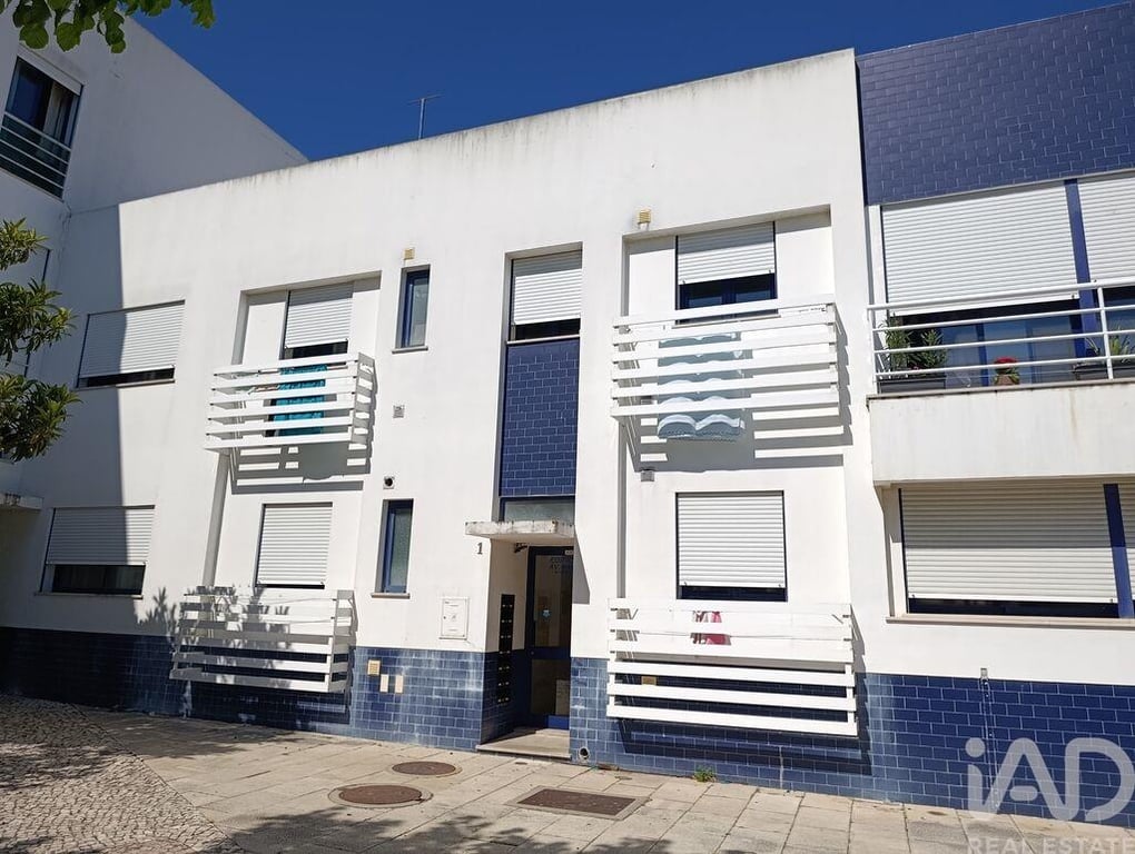 Apartment in Santa Margarida da Serra - Image 3