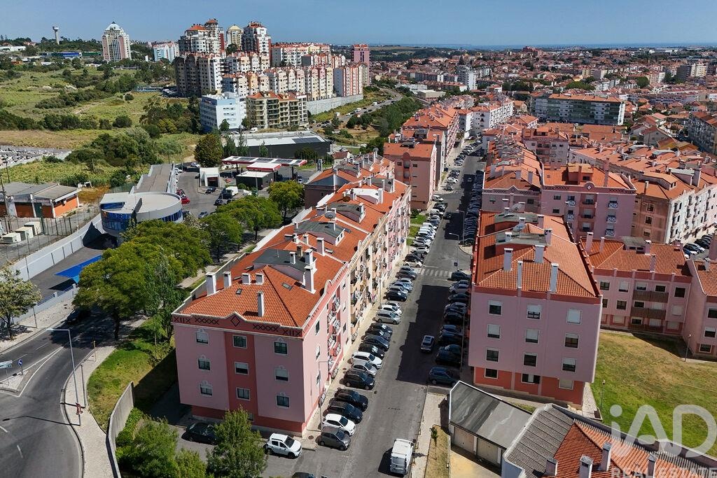 Apartment in Algueirao - Image 3