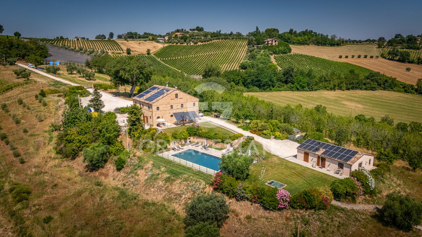 House in Servigliano - Image 3