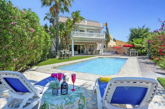 Villa in Mijas Costa - view 1