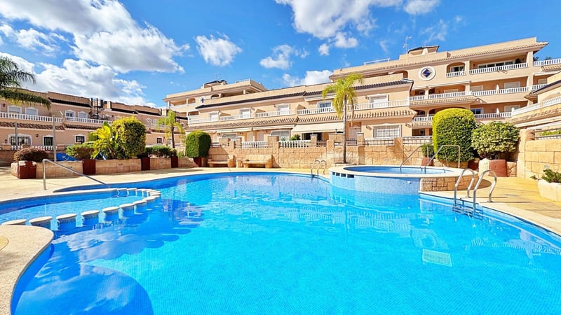 House in Villamartin - view 1