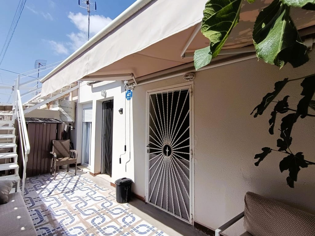 House in El Chaparral - Image 2
