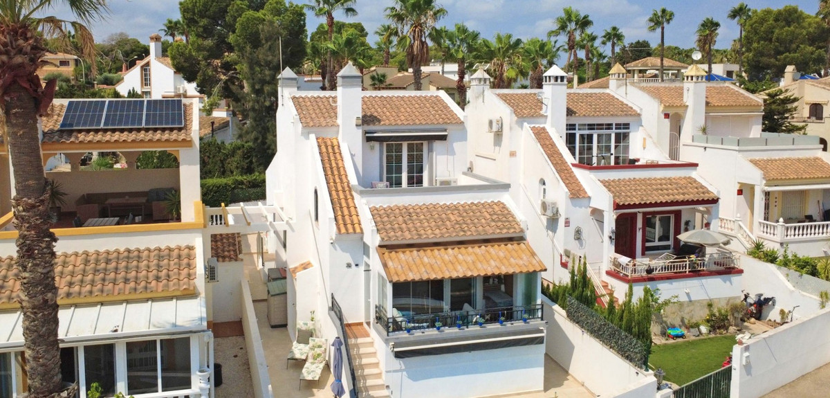 Villa in Villamartin