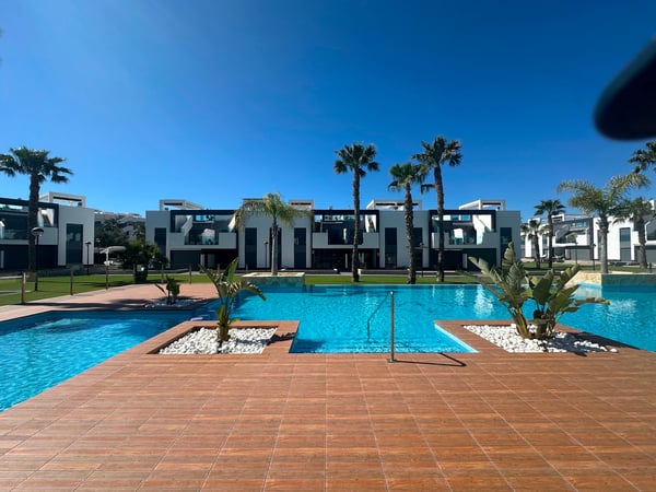 Apartment in Guardamar del Segura - view 1