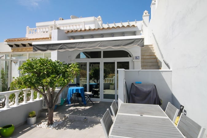 House in Urbanizacion los Balcones - view 1