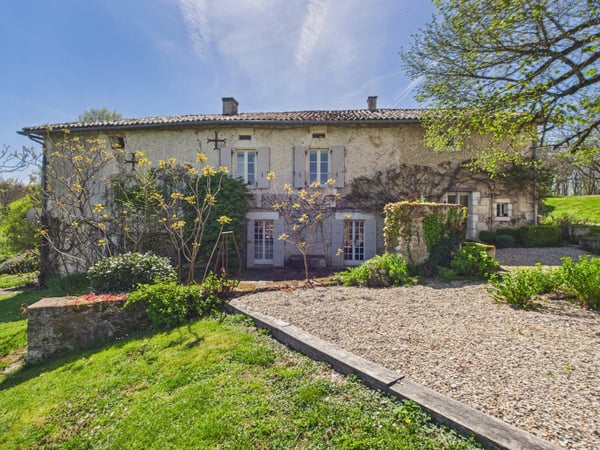 House in Riberac - view 1
