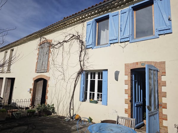 House in Granes - view 1