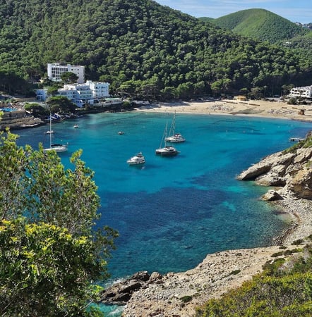 Apartment in Playa De Cala Llonga - view 1