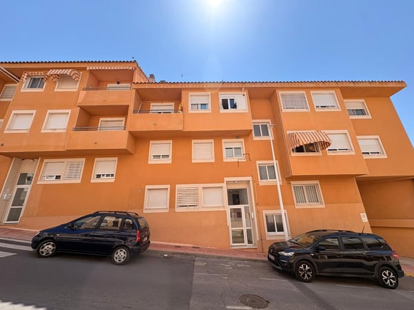 Apartment in Onil - view 1