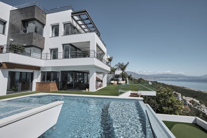Villa in Manilva - view 1