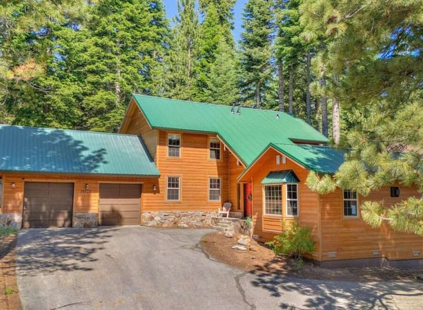 House in Truckee - view 1